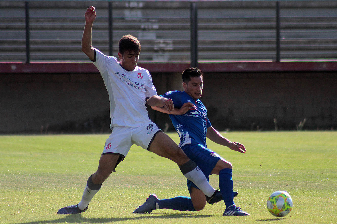 Dos 'gallos' para los equipos leoneses