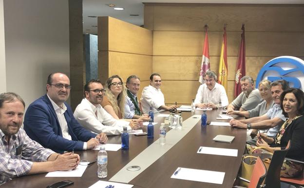 El PP de León arranca el curso político nombrando gestoras en Ponferrada, Astorga, Bembibre y la Bañeza