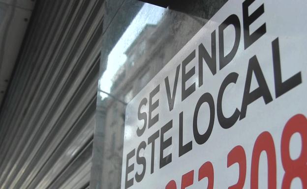 El auge de las grandes superficies y la venta online empujan al cierre a 581 tiendas tradicionales en León en sólo cuatro años