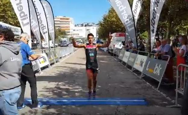 Nueva victoria de Viñuela, esta vez en el Triatlón de Santander