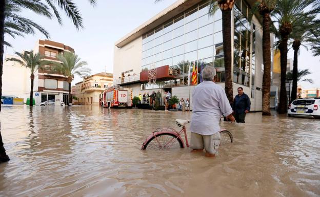 Las lluvias mantendrán bajo aviso a 18 provincias este domingo