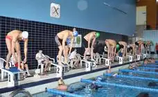 El Ayuntamiento de León oferta más de 2.000 plazas en cursos de natación para todas las edades