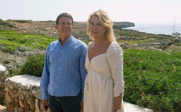 Valls y Gallardo cortan su ensaimada de boda