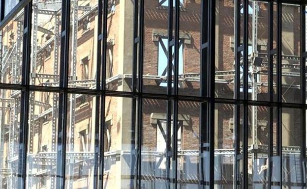 «La hipoteca de la Junta y Silván hacen complicado que el Palacio de Congresos sea una realidad»