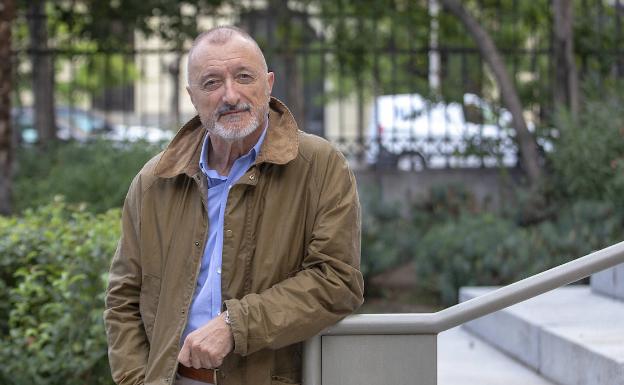 «España condena, odia y destruye la inteligencia», asegura Pérez-Reverte