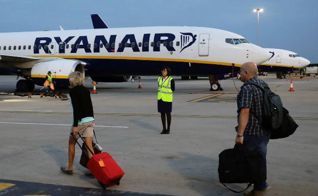 Los pilotos acusan al Gobierno de «mirar hacia otro lado» con Ryanair