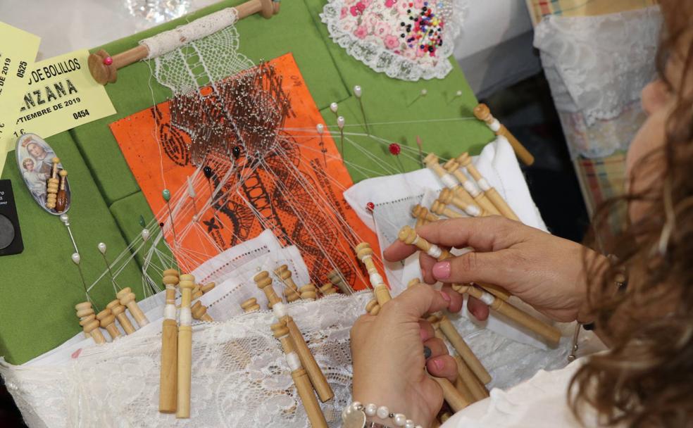 Tradición a golpe de bolillos