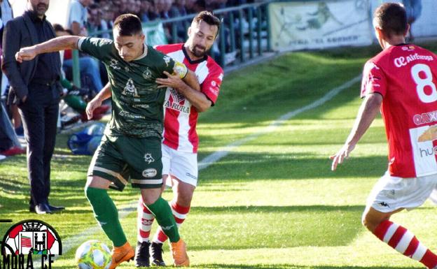 Valentín golpea al Atlético Astorga en el añadido