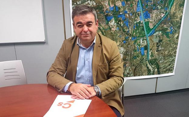 Justo Fernández González (Cs): «Tras la entrada del AVE los servicios de Renfe en Sahagún han mermado considerablemente»