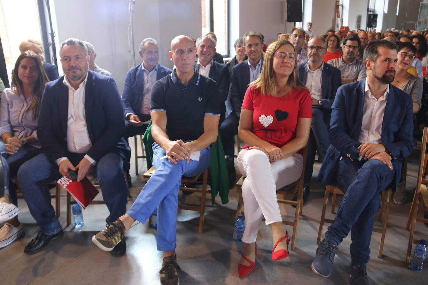 Reunión socialista en León