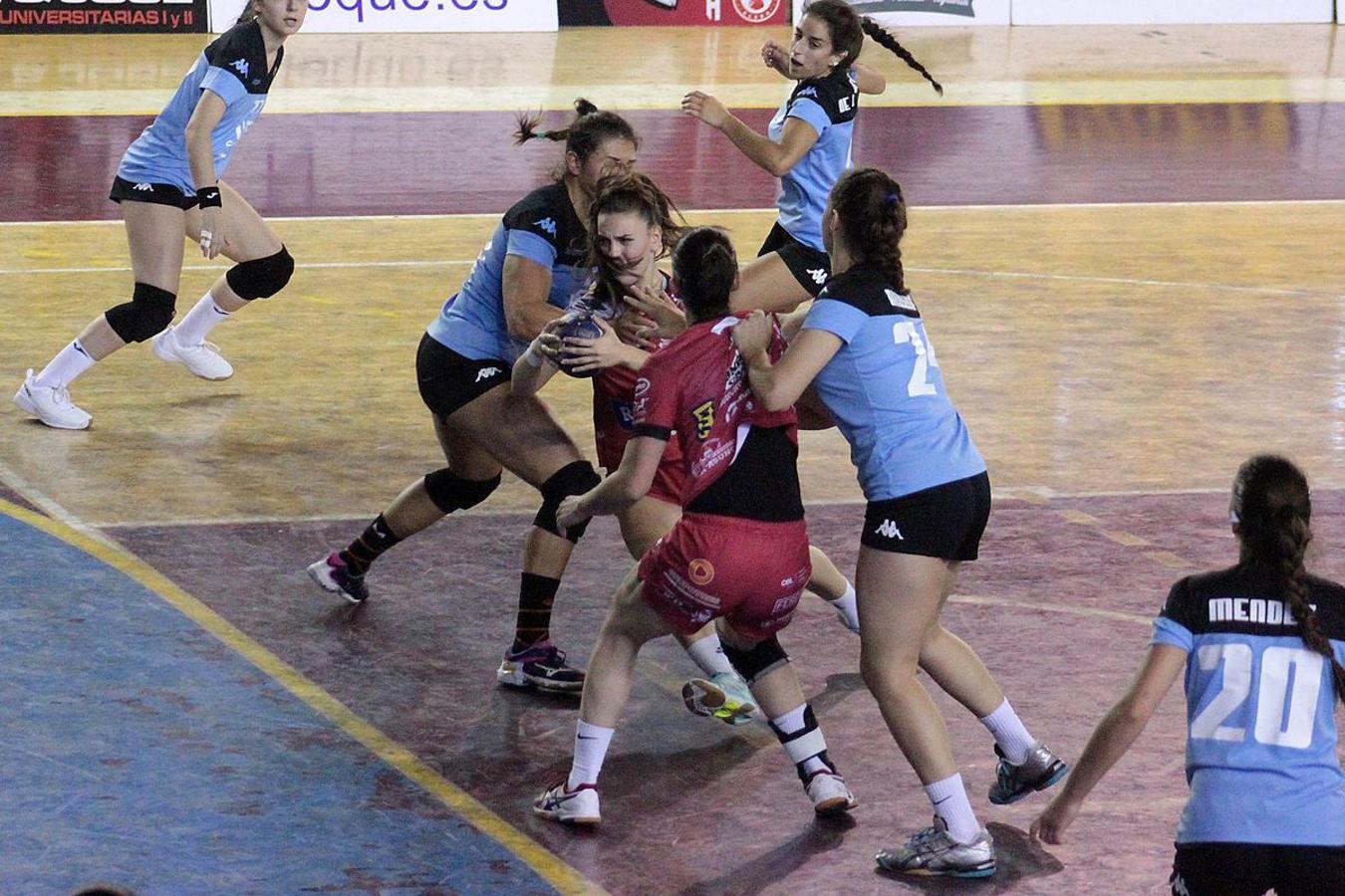 Victoria del Rodríguez Cleba frente al Hand Vall, 32 - 24