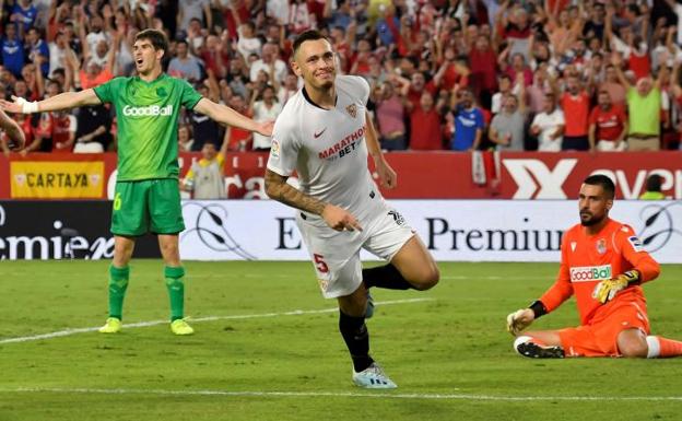 El Sevilla se reanima y frena a la Real