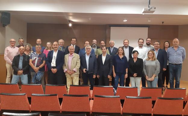 La Asociación Autovía León-Bragança lleva hasta La Bañeza sus reivindicaciones