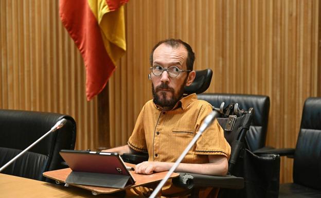 El juez ratifica la sanción contra Echenique por la contratación irregular de su asistente personal