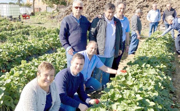 El PSOE manda un mensaje al PP desde Almanza para recordar que el mundo rural «sí tiene vida»