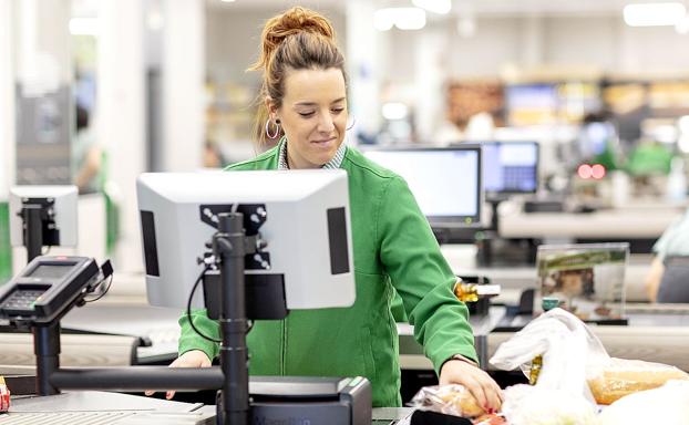 Por cada puesto de trabajo generado en Mercadona se crean ocho en el resto de la economía de la comunidad