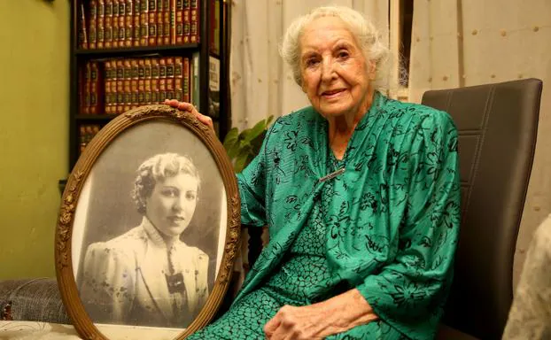 Rosario cumple 106 años en Valladolid: «¡Cómo se ha pasado el tiempo!»