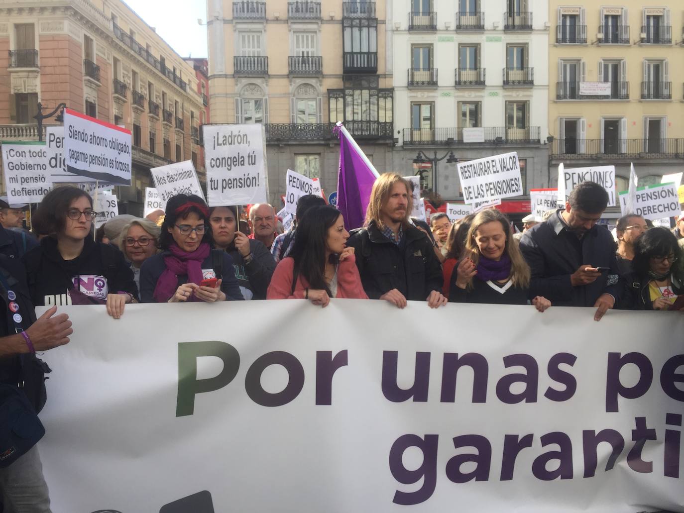 Pablo Fernández reivindica en Madrid el blindaje de las pensiones «por ley»