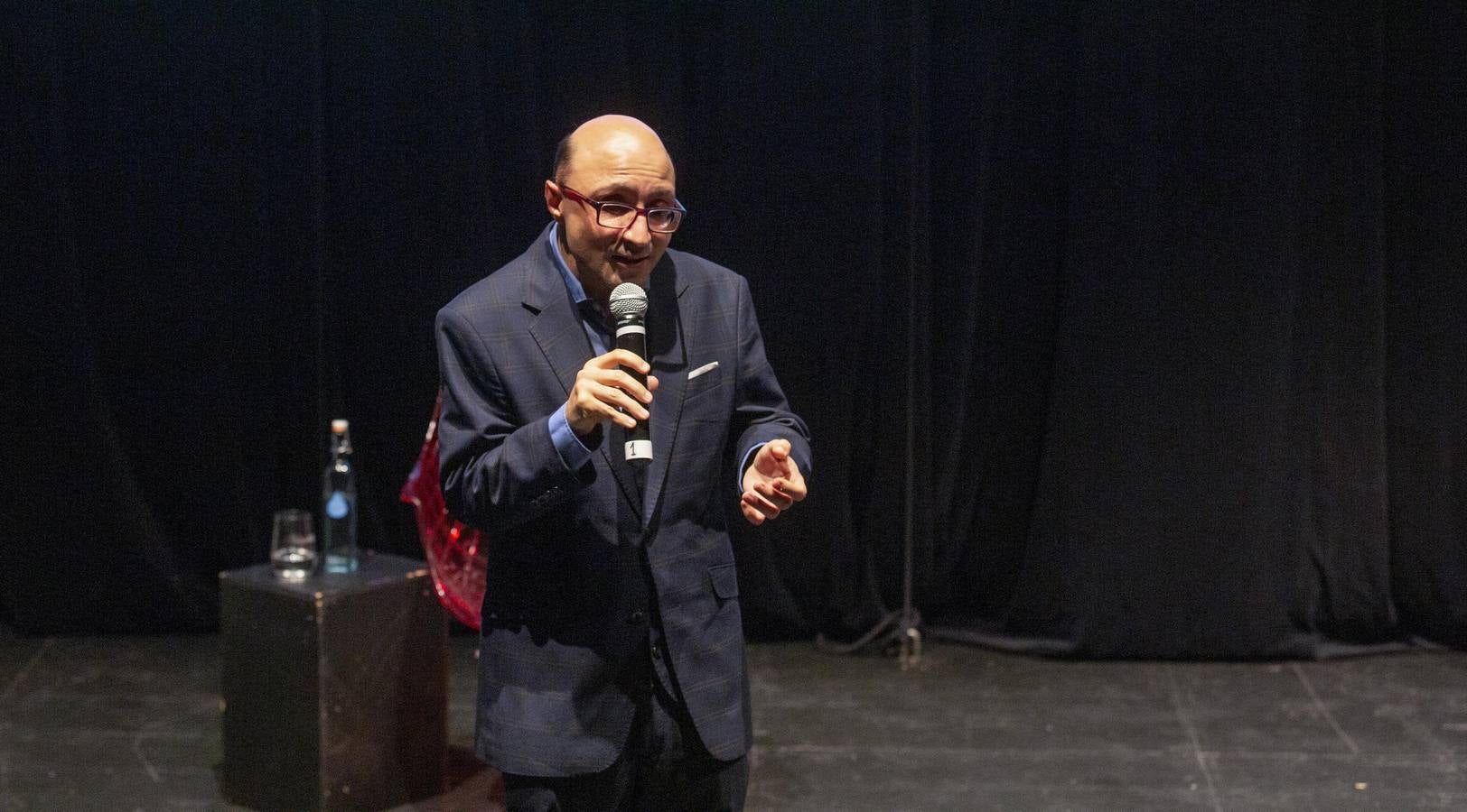 Conferencia del actor Jesús Vidal organizada por Unicaja Banco en Valladolid