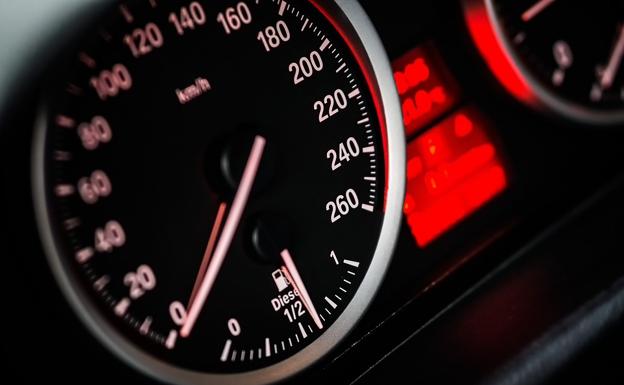 Absuelto de posible hurto y apropiación indebida tras quedarse con el coche que compartía con su mujer