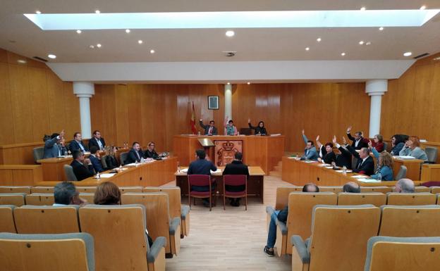 San Andrés aprueba las medidas de apoyo a la deuda con los votos de PSOE, UPL y Vox