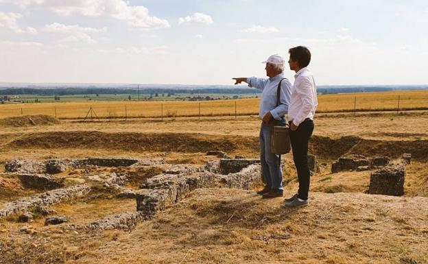 La Diputación destina 50.000 euros a mejorar los accesos a Lancia y colocar paneles en varios idiomas