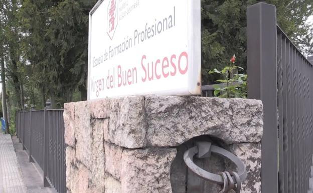 Los profesores de la FP de La Robla denuncian ante los partidos políticos la crítica situación del centro