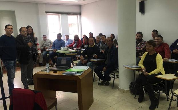 La Bañeza inaugura el 'Curso cualificado de aplicador de fitosanitarios'