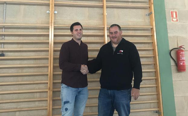 El club Reino de León firma un convenio con Carrizo para usar sus instalaciones deportivas