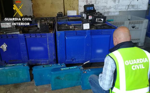 Investigan a dos personas por el robo con fuerza en varias bodegas de San Esteban de Nogales