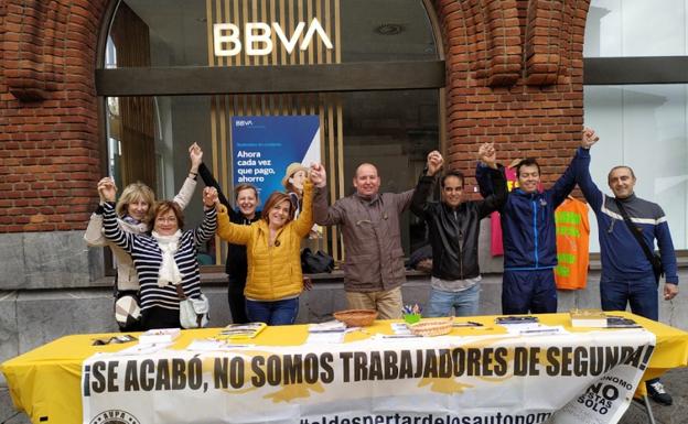 AUPA León viaja a Madrid con 8.000 firmas recogidas en favor de los autónomos