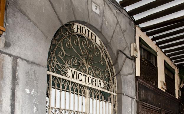 El viejo Hotel Victoria, la pescadilla que se muerde la cola