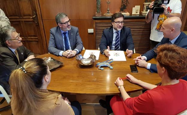 León presumirá de tener «dos Semanas Santas en 2020» y reunirá a cofradías de toda España