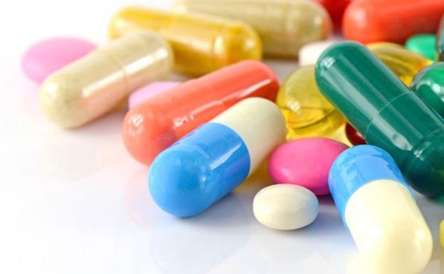 El ibuprofeno, uno de los 1.290 medicamentos que bajan de precio