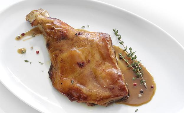 El Corte Inglés acoge en su restaurante la Semana Gastronómica del cochinillo segoviano