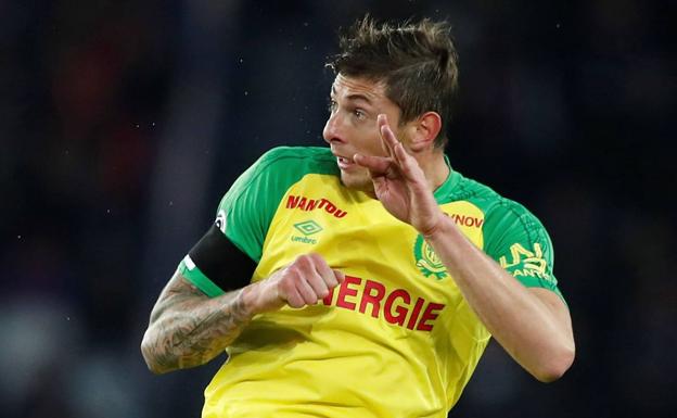 La FIFA sancionará al Cardiff si no paga al Nantes por Emiliano Sala