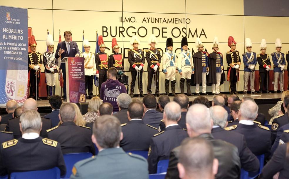 Orgullo policial para León