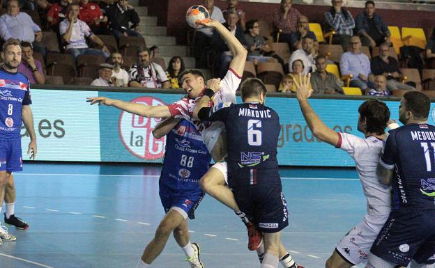 El Abanca Ademar se mide al 'leonés' Balonmano Nava para seguir con su racha triunfal