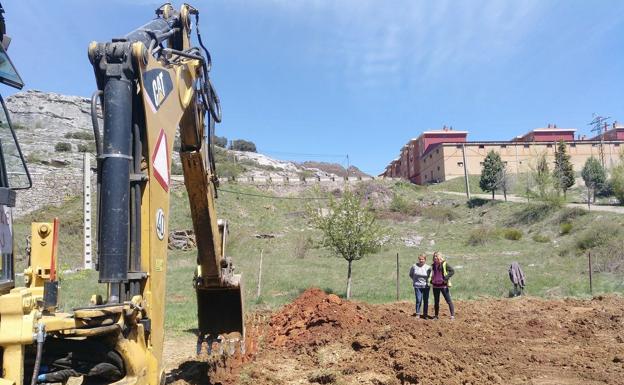 Fomento busca cómo abolir la tasa de origen franquista que cobró por buscar restos de víctimas leonesas en dos fosas comunes