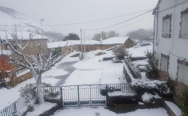 134 alumnos leoneses no van a clase este viernes por la nieve