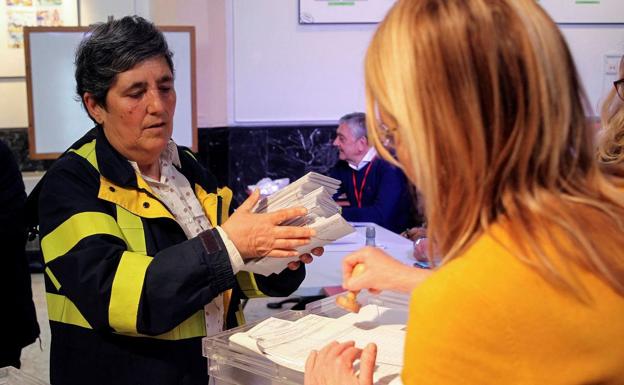 12.479 leoneses ya han enviado su voto por correo para el 10-N