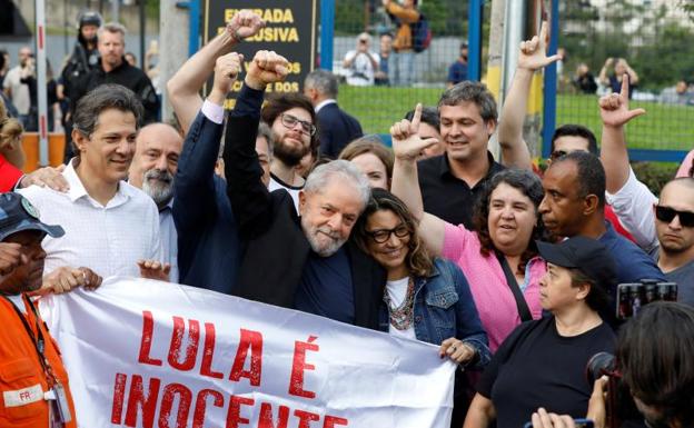 Lula da Silva sale de prisión