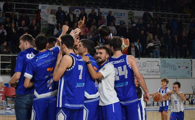 Un último cuarto de ensueño da un nuevo triunfo al Ciudad de Ponferrada