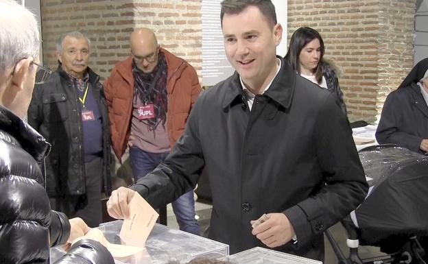 El PSOE sale en León a revalidar su resultado y lograr un gobierno progresista en solitario