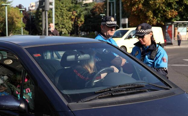 La Policía Local de León se adhiere a una campaña especial de la DGT de vigilancia de las condiciones de los vehículos