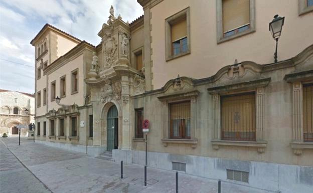 Una lacianiega cobra durante 17 años la pensión de su tío fallecido hasta que cumplió los 106 años y se apropia de 132.000 euros