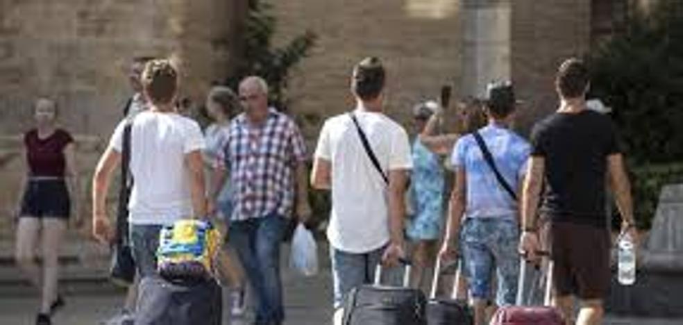 León lidera el número de turistas con un incremento del 5% en nueve meses llegando a 1,24 millones de viajeros