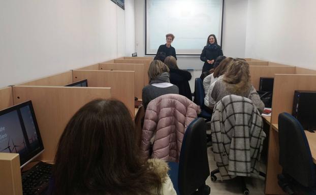 San Andrés organiza un taller para mujeres autónomas y emprendedoras
