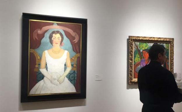 La 'Mujer de blanco' de Frida Kahlo, subastada por 5,8 millones en Nueva York