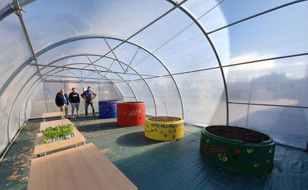Villaquilambre fomenta el contacto de los niños con la naturaleza con la inauguración de un invernadero